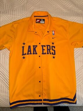 Nike Lakers Gold Short-Sleeve Button-Up Shirt Warm Up Attire